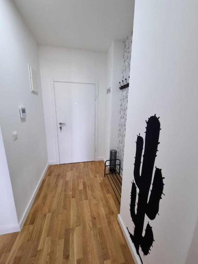 Apartman JaVi Apartment Bar Bagian luar foto