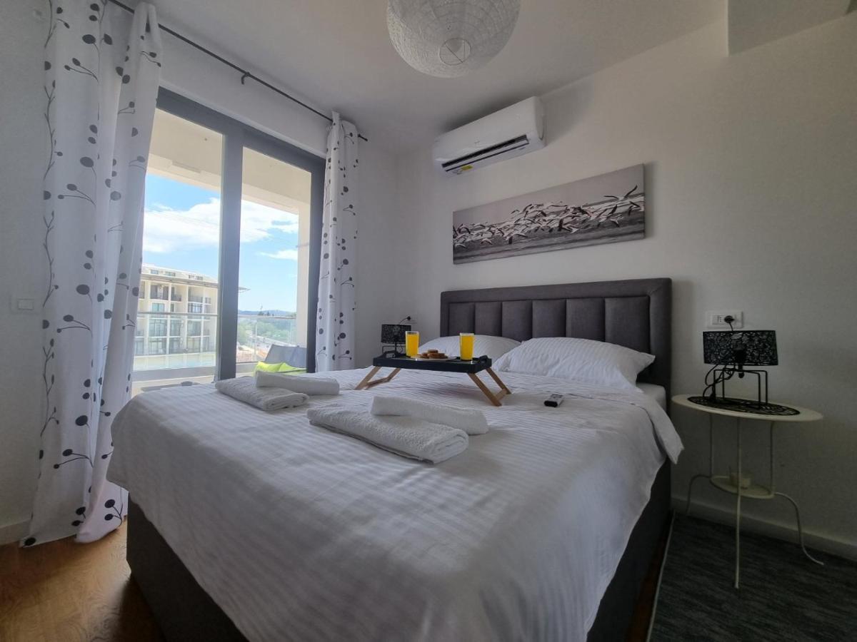 Apartman JaVi Apartment Bar Bagian luar foto