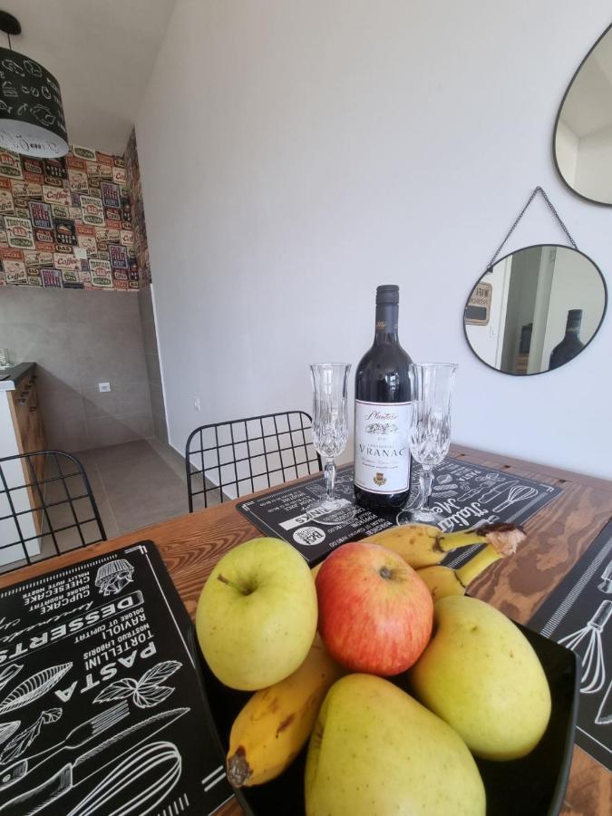 Apartman JaVi Apartment Bar Bagian luar foto