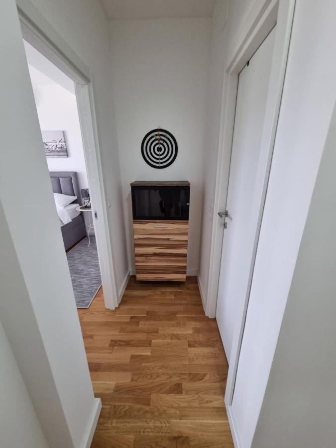 Apartman JaVi Apartment Bar Bagian luar foto