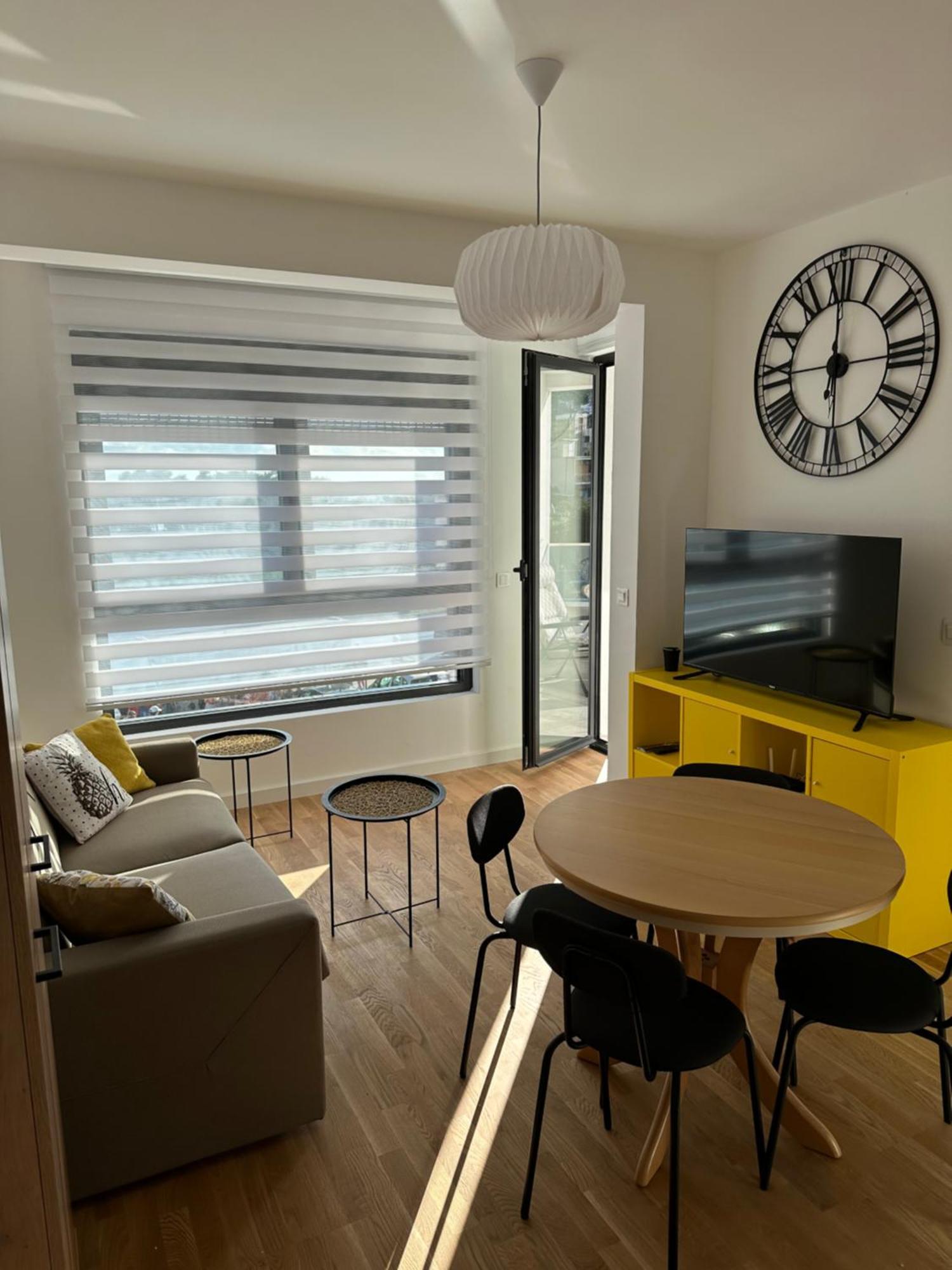 Apartman JaVi Apartment Bar Bagian luar foto