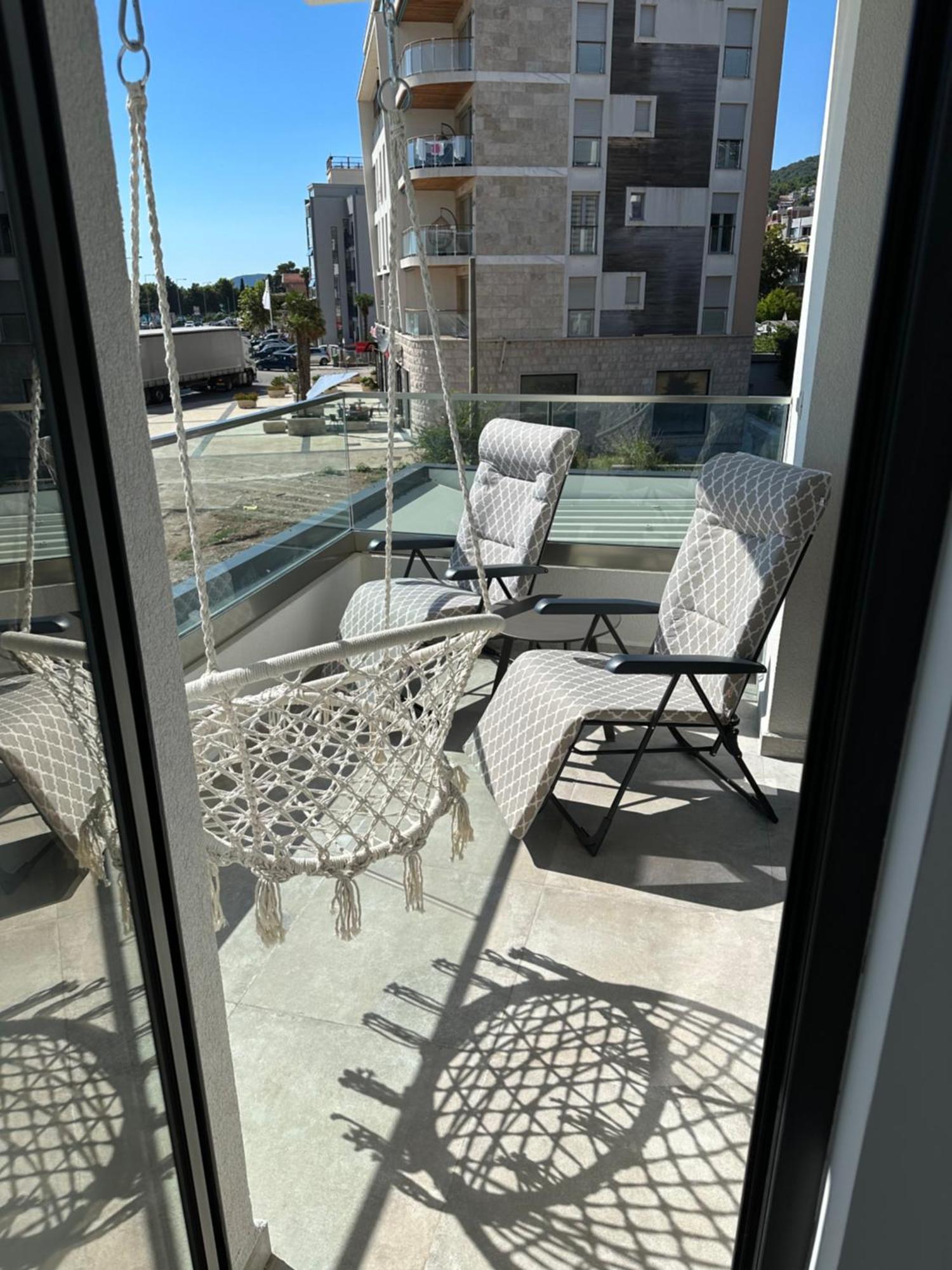 Apartman JaVi Apartment Bar Bagian luar foto