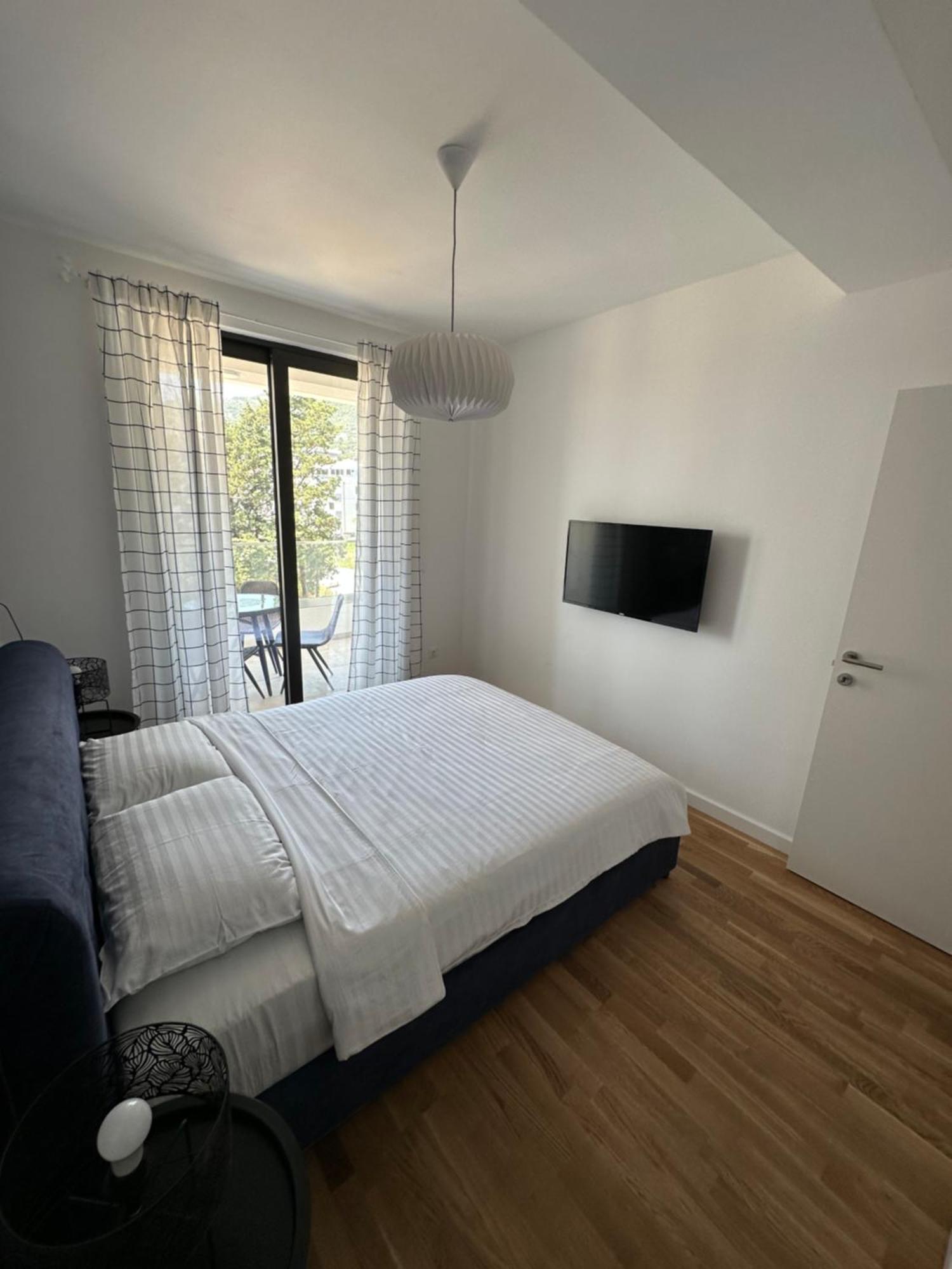 Apartman JaVi Apartment Bar Bagian luar foto