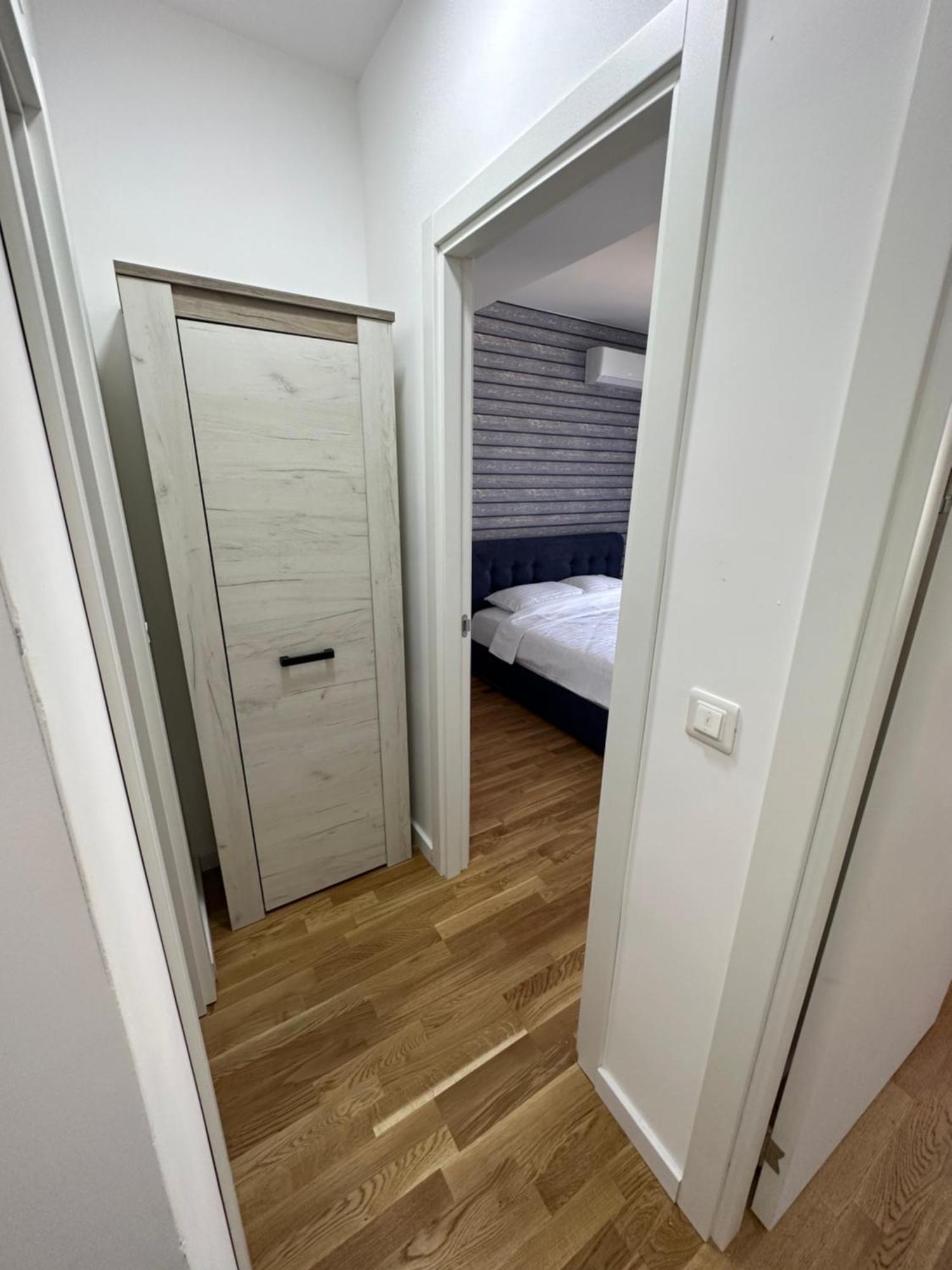 Apartman JaVi Apartment Bar Bagian luar foto