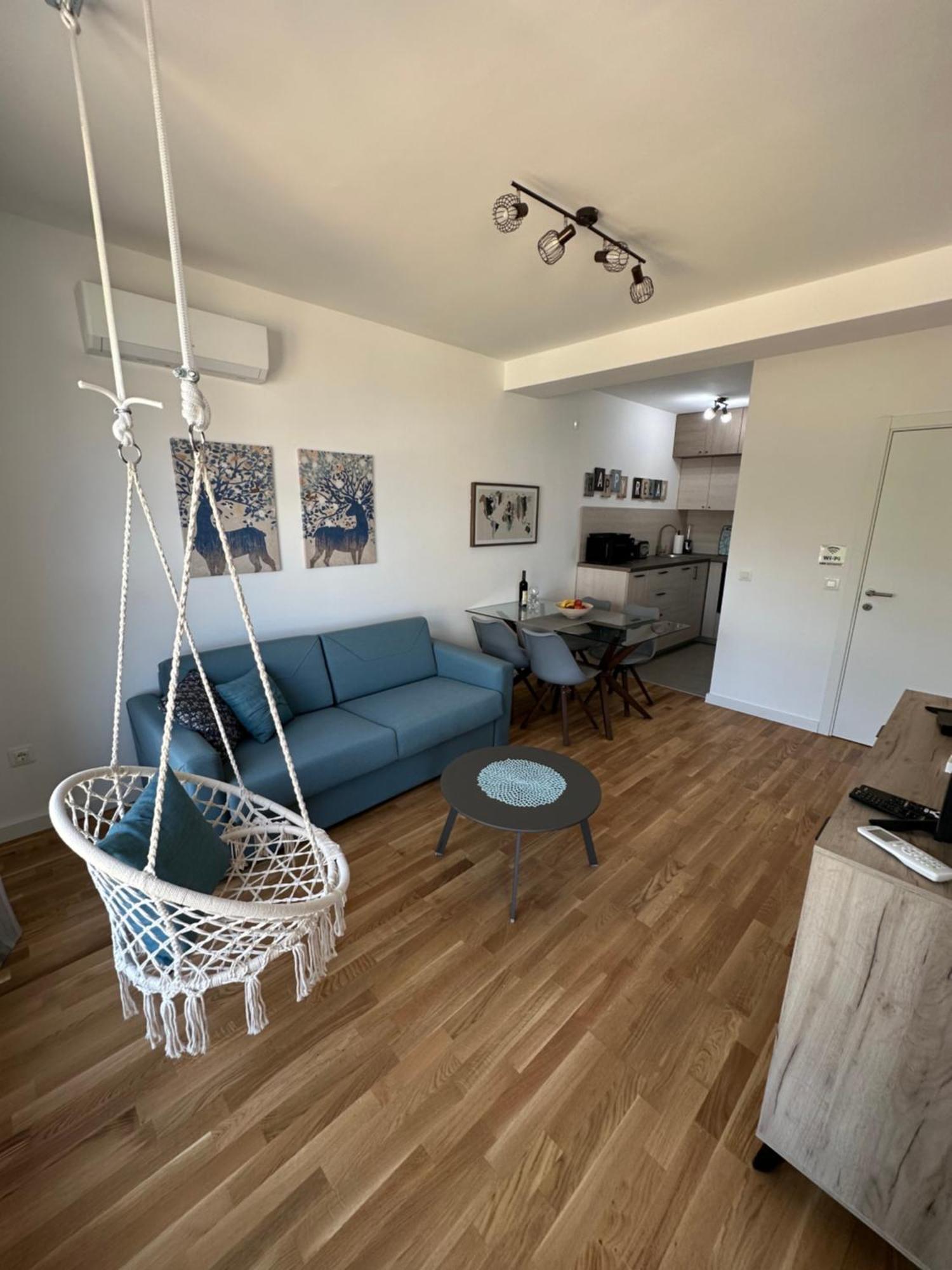 Apartman JaVi Apartment Bar Bagian luar foto